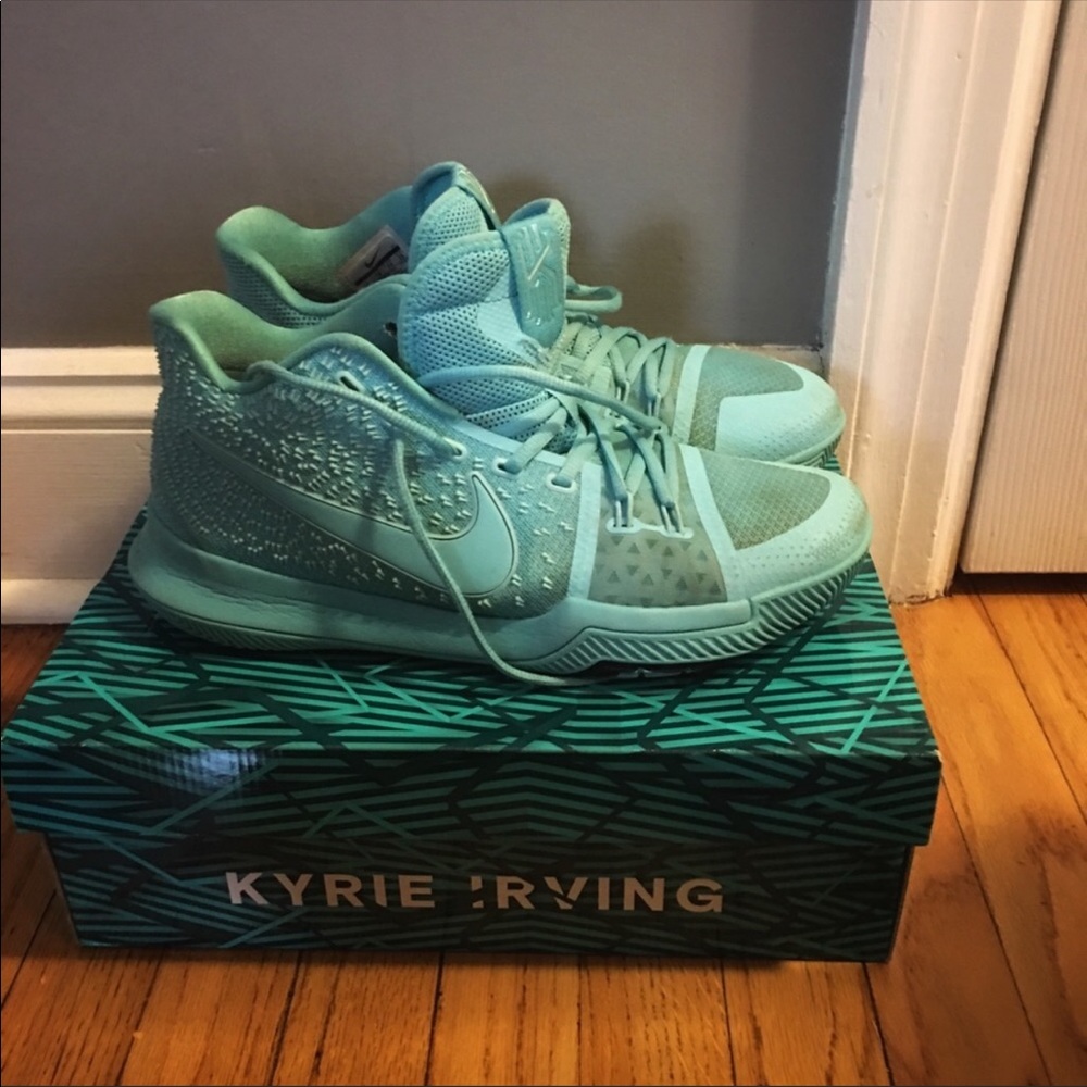 Kyrie 3 sneaker - Picture 4 of 5